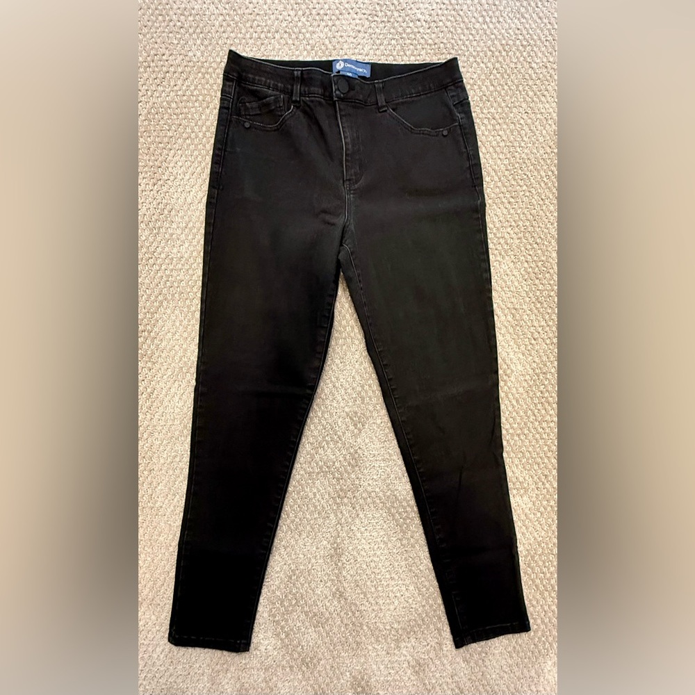 Democracy Black High-Rise Skinny Jeans